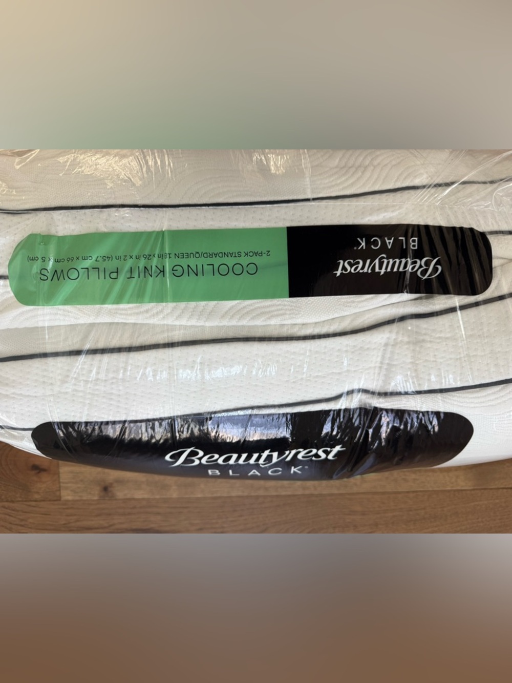 🎉LAST CHANCE🎉BEAUTYREST BLACK
2pk Luxurious‎ Down Alternative Pillows - Picture 7 of 11